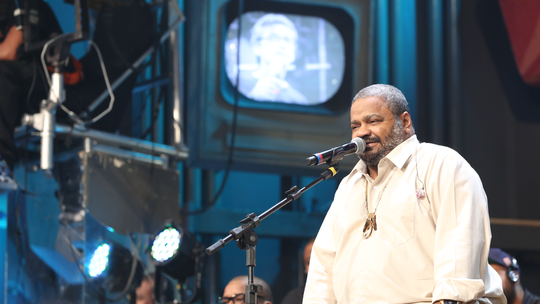 Corpo de Arlindo Cruz será velado neste sábado na quadra do Império Serrano