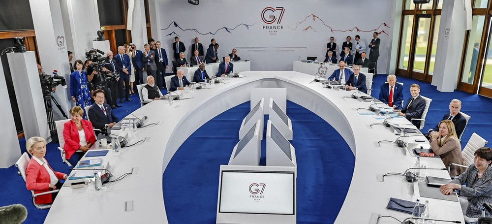 Lula defende regulação de plataformas digitais durante participação no G7 na França