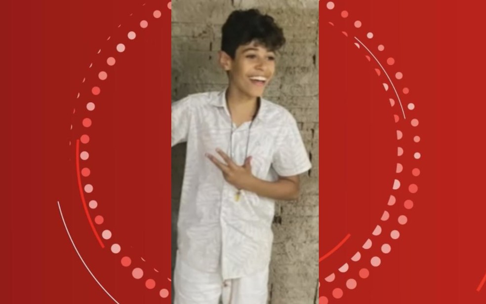 Adolescente de 12 anos morre após caminhão cair em ribanceira no norte da Bahia — Foto: Reprodução/Redes Sociais