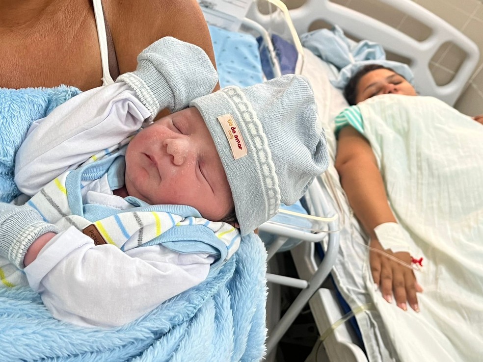 Nicolas, David Wellignton, um dos primeiros bebês nascidos em João Pessoa no ano de 2025 — Foto: Zuíla David/TV Cabo Branco