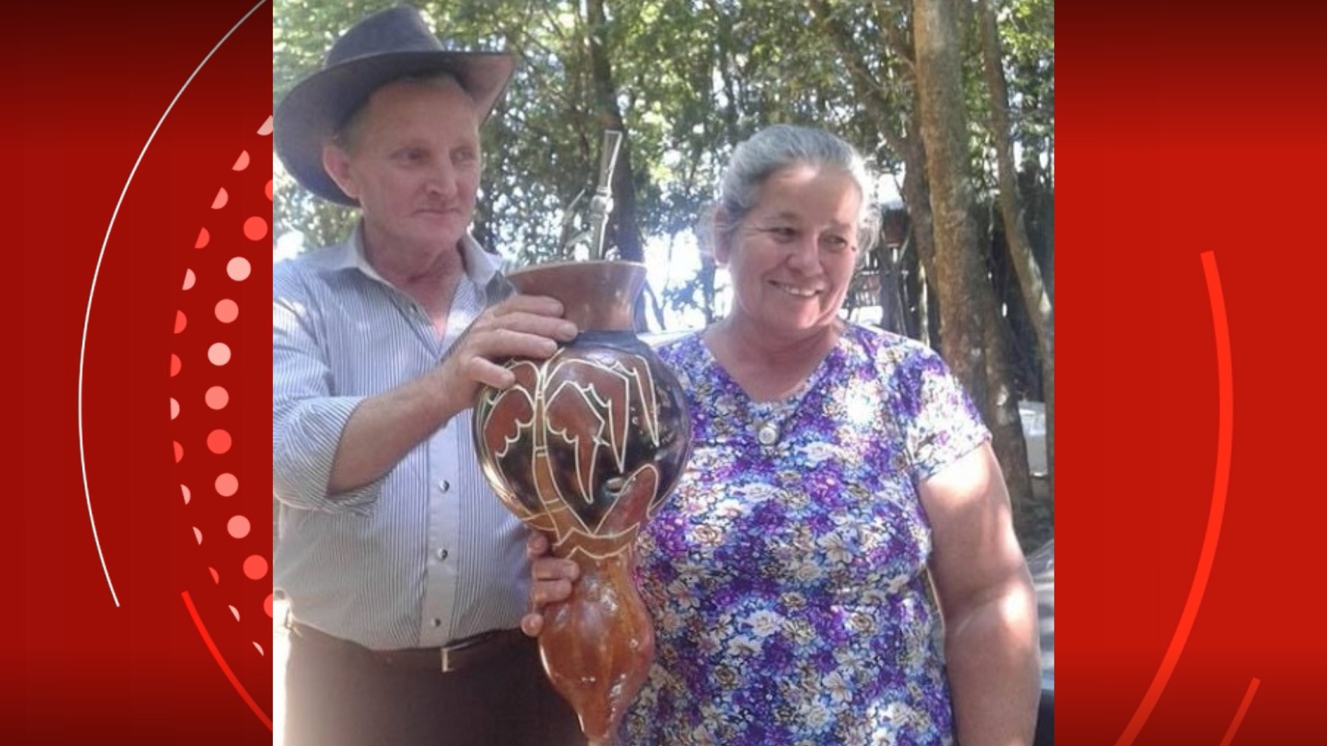 Enxurrada mata casal de idosos que tentava atravessar córrego no Paraná