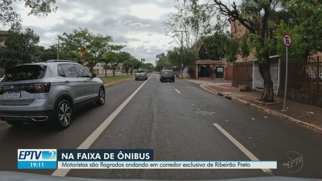 Peão emociona multidão ao pedir namorada em casamento na arena de Barretos:  'Caí do touro, mas ganhei uma esposa', Festa do Peão de Barretos 2023