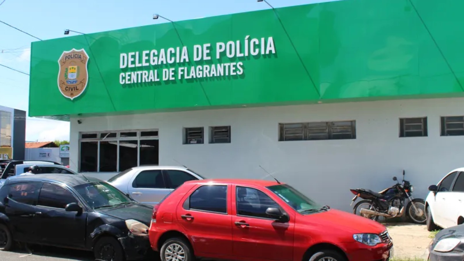 Doze adolescentes são conduzidas à Central de Flagrantes de Teresina após confusão em abrigo