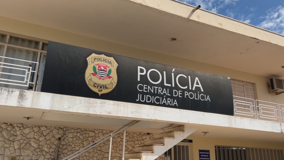 O caso foi registrado na Central de Polícia Judiciária (CPJ) de Botucatu como feminicídio  — Foto: Adriano Baracho/TV Tem