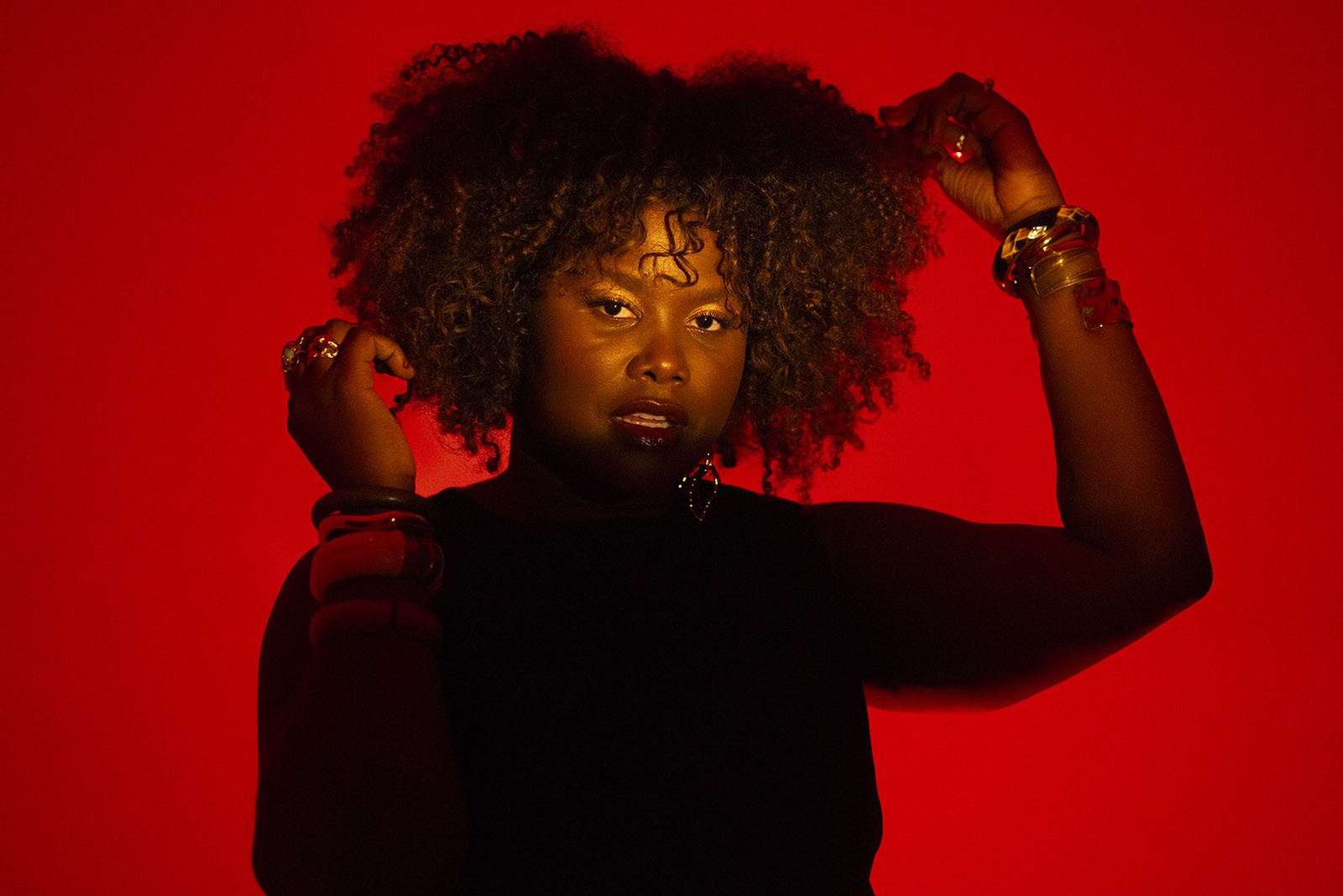 Ludom expõe questões existenciais e injustiças sociais em álbum autoral em que canta R&B em feat com Luedji Luna 