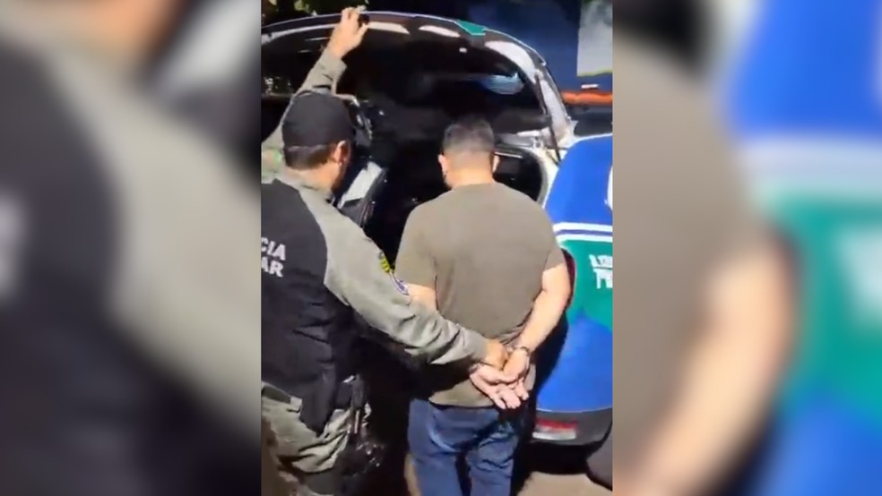 Dono de garagem de veículos, Rodrigo Junior Veronezi, investigado de aplicar golpes em Rio Preto (SP), é preso — Foto: Polícia Civil/Divulgação