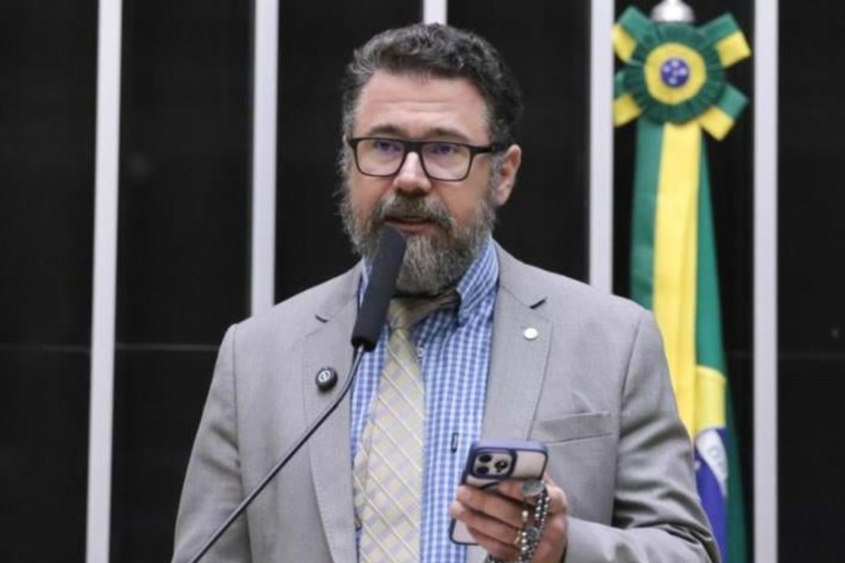 Conselho de Ética aprova relatório que sugere suspensão de deputado que ocupou Mesa da Câmara