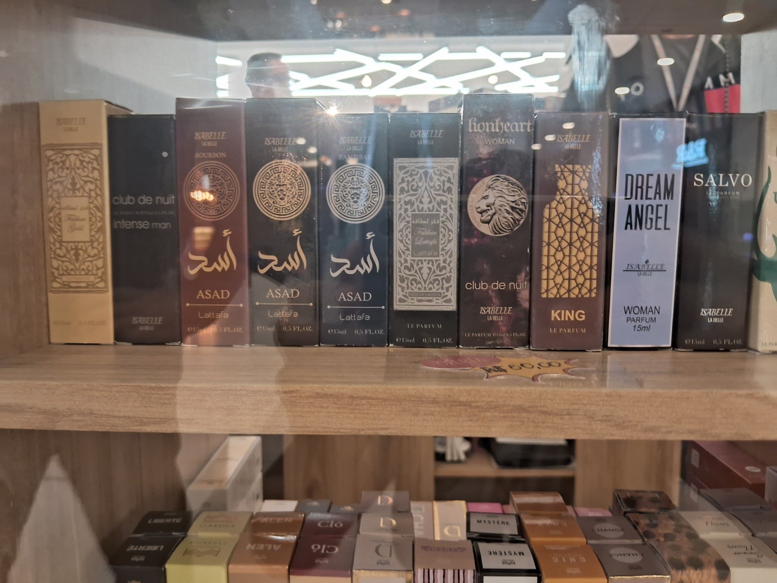 Operação apreende mais de 700 perfumes árabes e franceses falsificados em shopping de Boa Vista