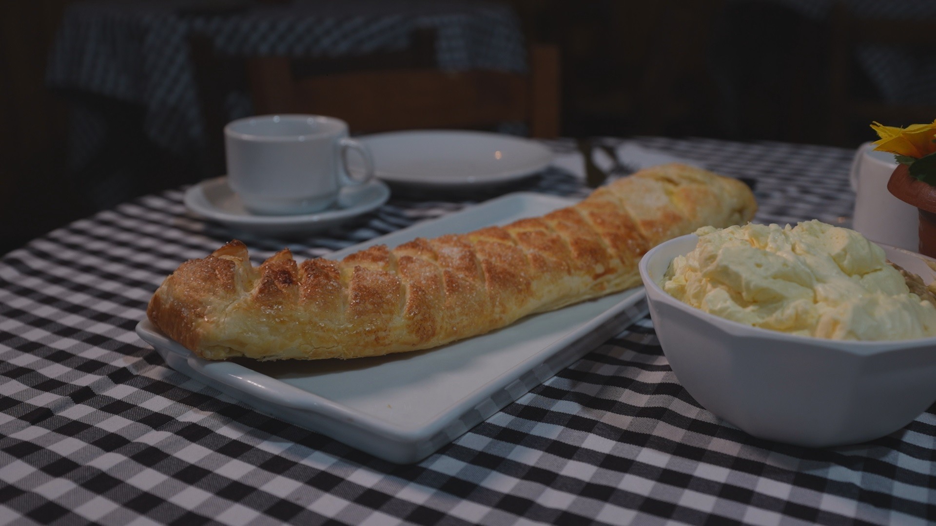 Strudel de ricota: aprenda a preparar sobremesa com ingredientes simples