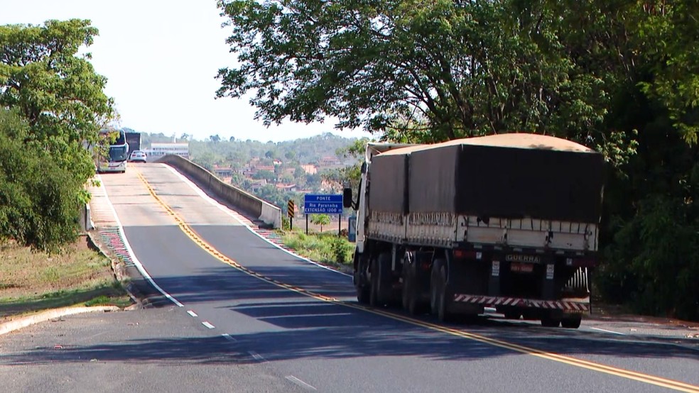 Ponte na divisa entre Minas e Goiás será interditada a partir de 15 de julho — Foto: TV Integração/Reprodução