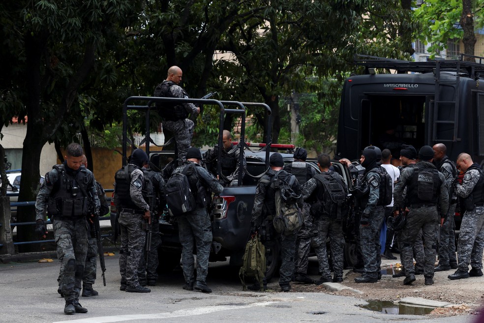 Policiais do Bope atuam em operação na Penha - 28/10/2025 — Foto: Aline Massuca/Reuters