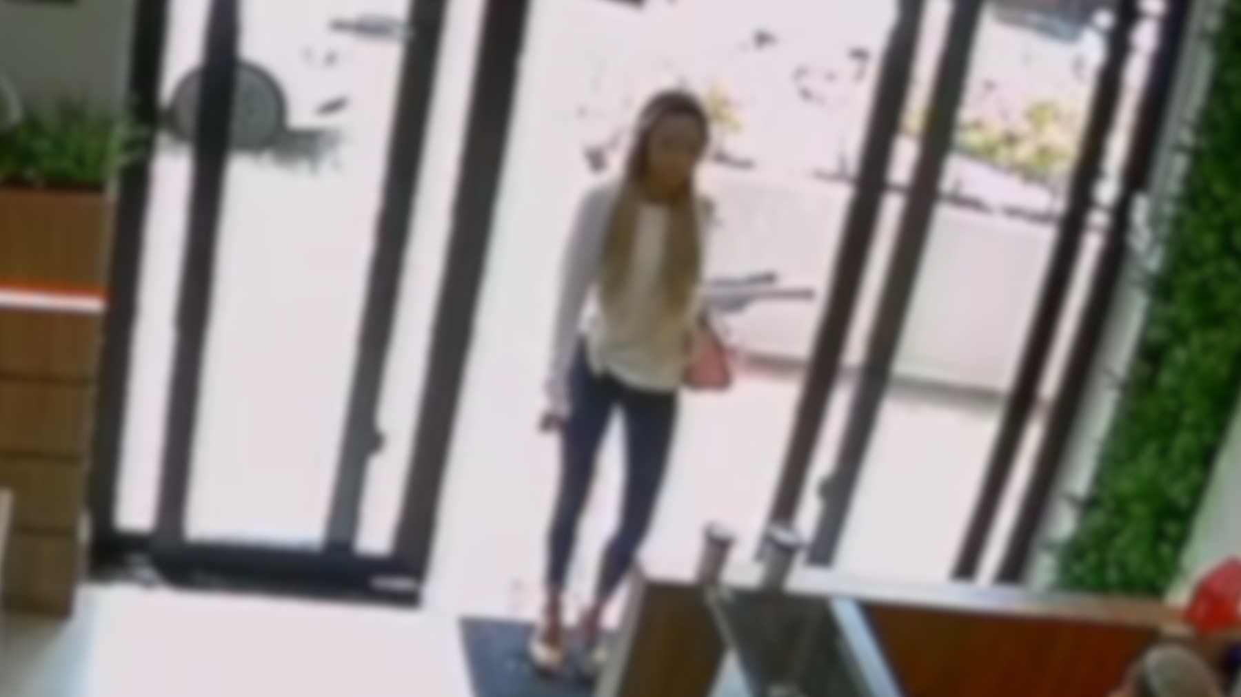 Mulher inventava vagas e entrevistas de emprego para roubar dados de 'candidatos' e fazer dívidas no nome deles, no PR; entenda o golpe