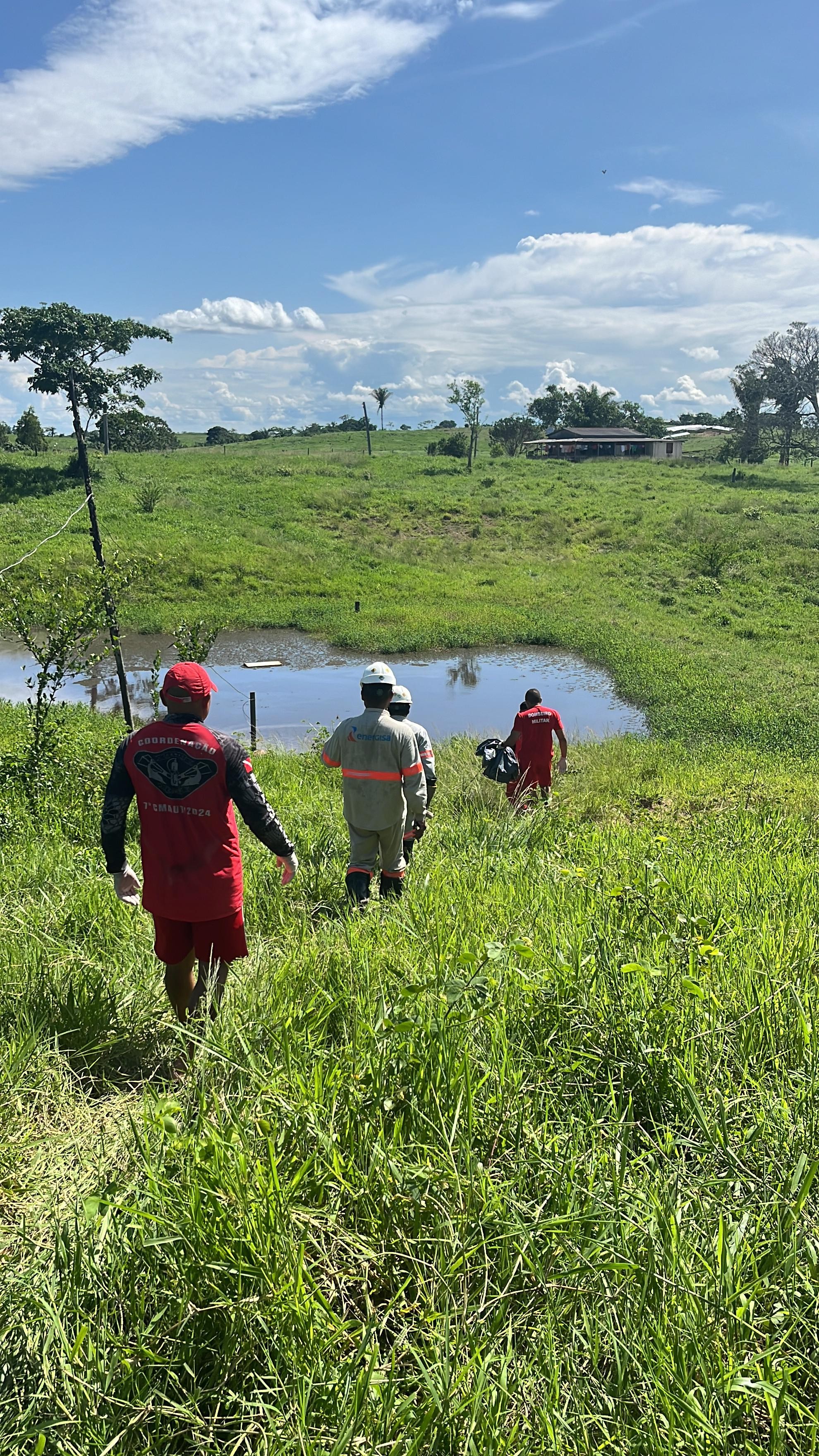 Homem morre eletrocutado ao mexer em bomba de água dentro de açude; vítima é 3ª em três dias no Acre