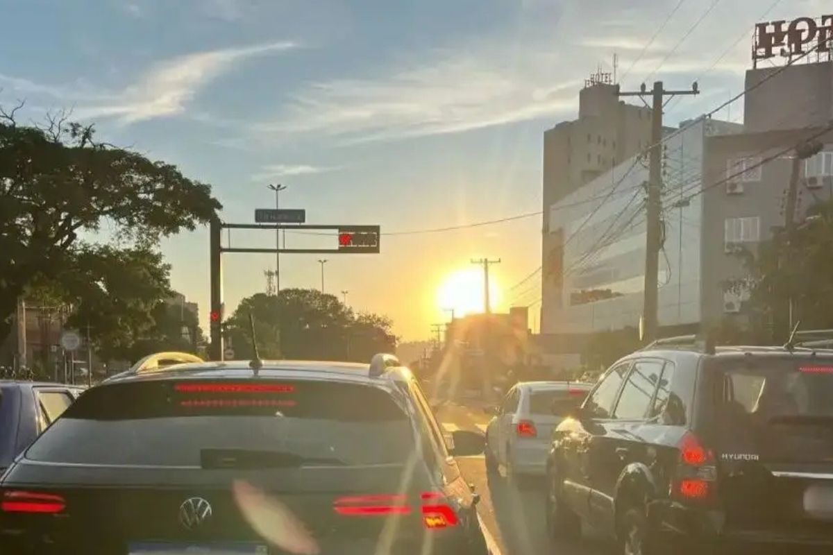 ‘Clima de deserto’: como sobreviver à baixa umidade em meio a frente fria e onda de calor