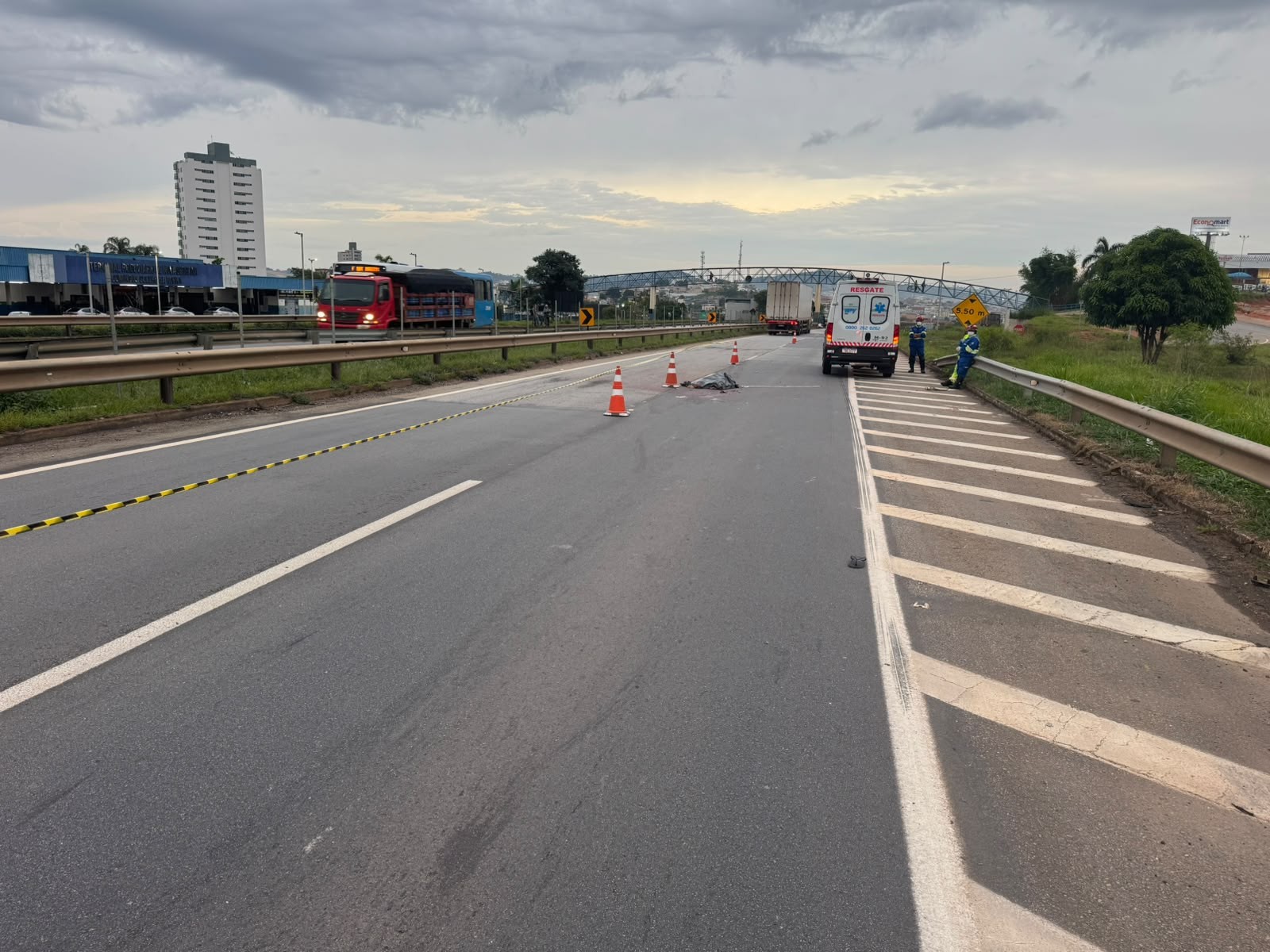 Homem morre atropelado na BR-262, em MG; motorista fugiu | G1