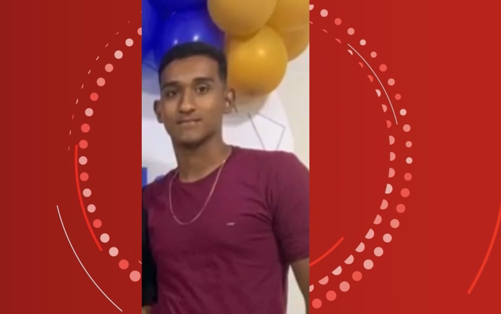 Homem é morto a tiros em frente à Igreja Matriz de Remanso, no norte da Bahia — Foto: Reprodução/Redes Sociais