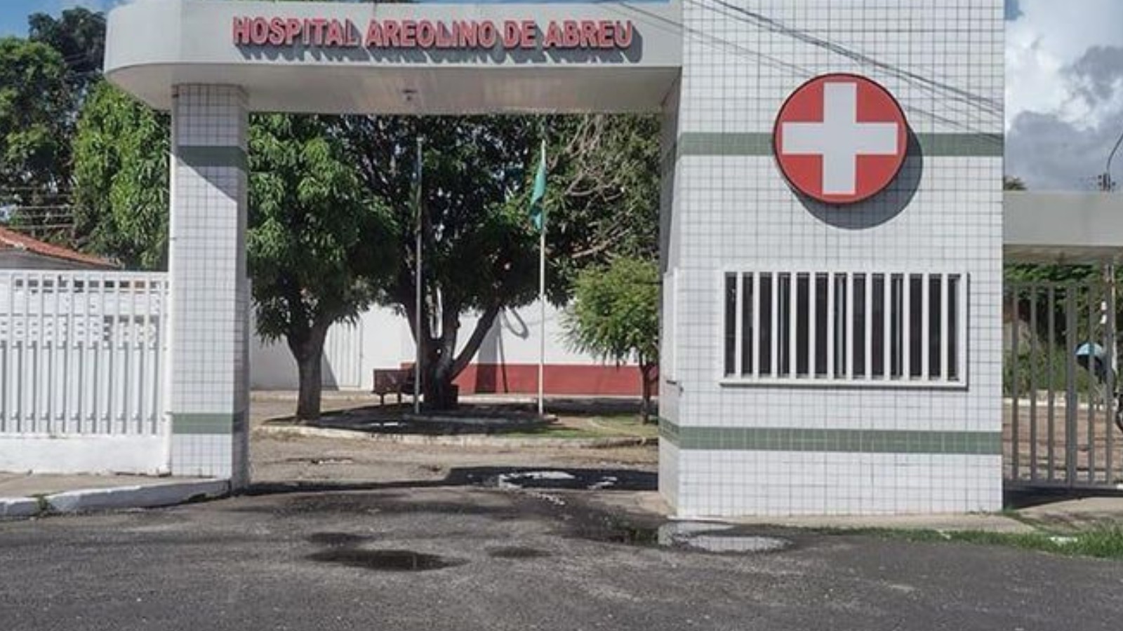 Paciente que foi sufocado e teve corpo queimado no Areolino de Abreu deixaria a unidade nesta quinta (26)