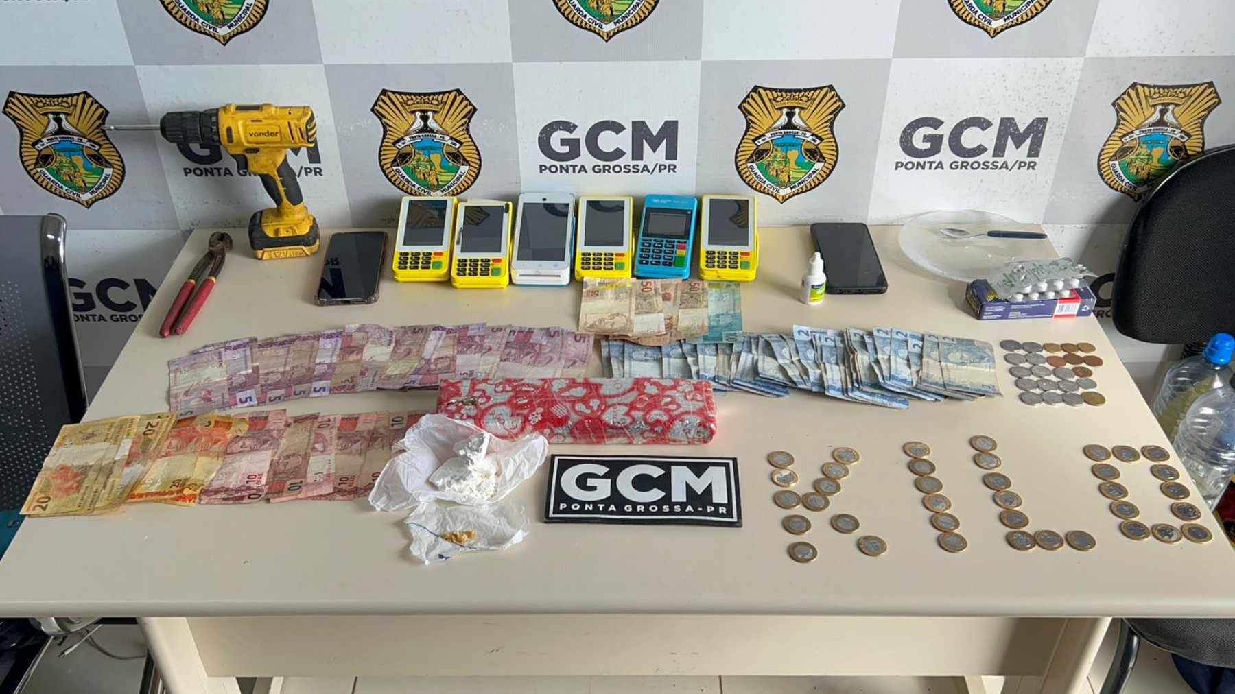 Militar do Exército é preso em flagrante na casa da própria avó por tráfico de drogas, no PR