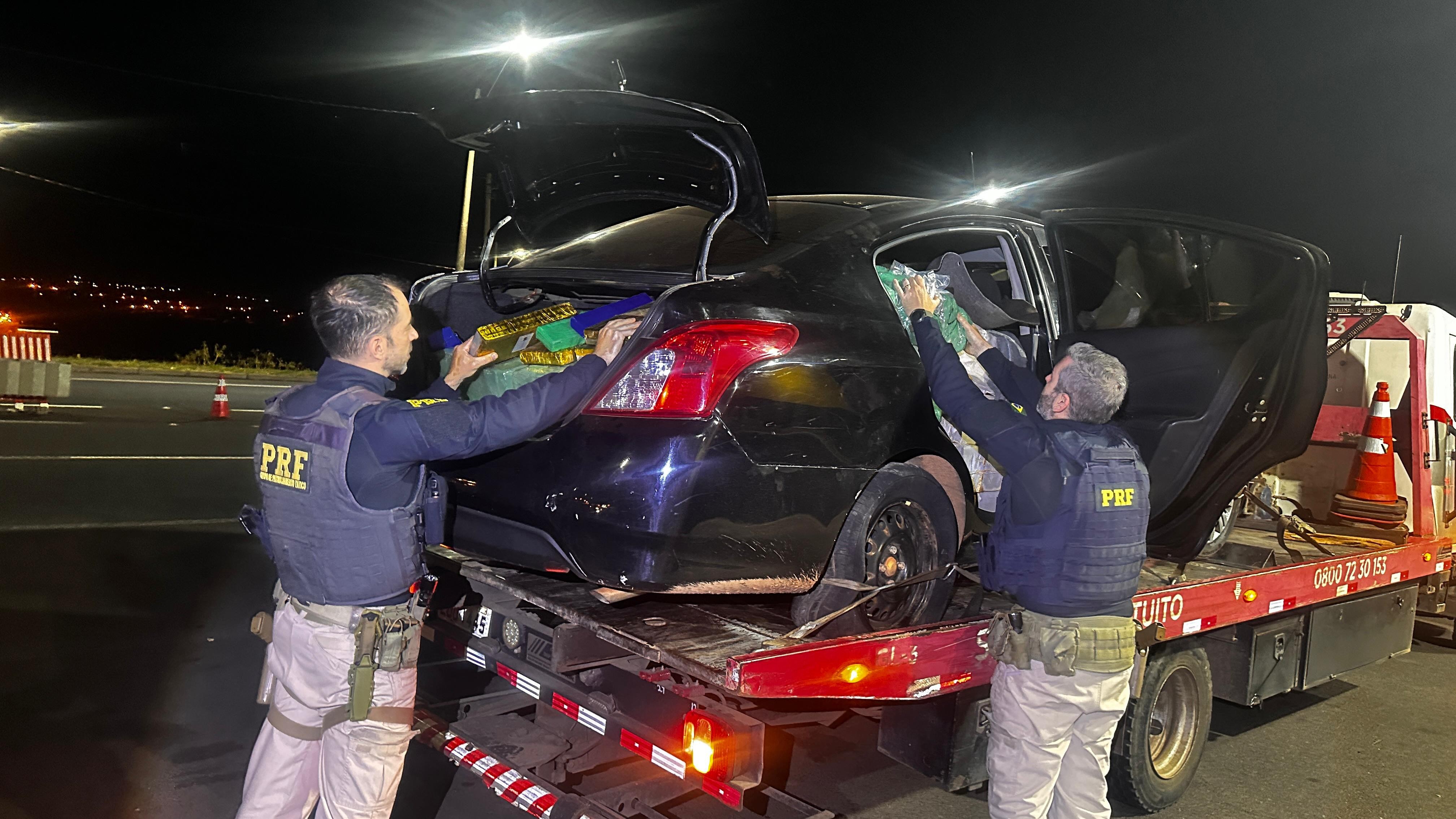 Polícia apreende quase 1 tonelada de maconha em José Bonifácio