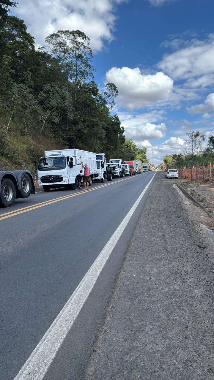 Trecho da BR-381 em MG é liberado após mais de 28 horas interditado
