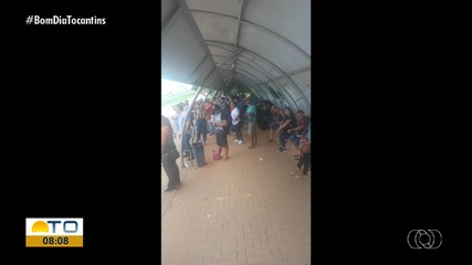 Passageiro reclama de demora no transporte coletivo na região de Taquaralto, em Palmas