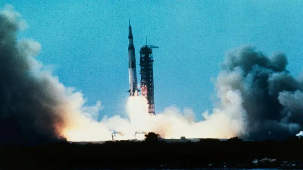 Lançamento do foguete Apollo 11 em 1969: nióbio é componente importante da indústria aeroespacial — Foto: Getty Images via BBC