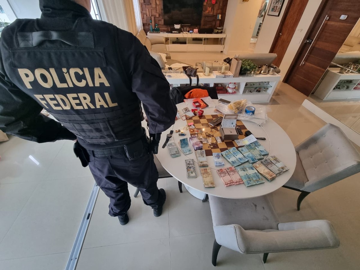 Crime organizado sonha com 'lavanderia' dos cassinos legalizados no Brasil  - 05/01/2022 - UOL Notícias