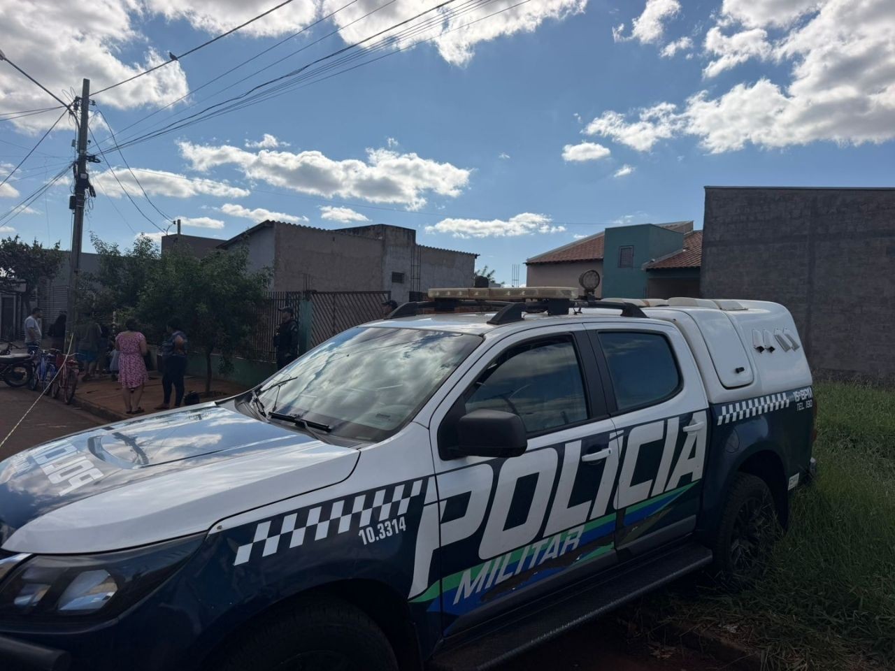 Mulher é assassinada a tiros dentro de casa enquanto marido levava filho para escola em MS