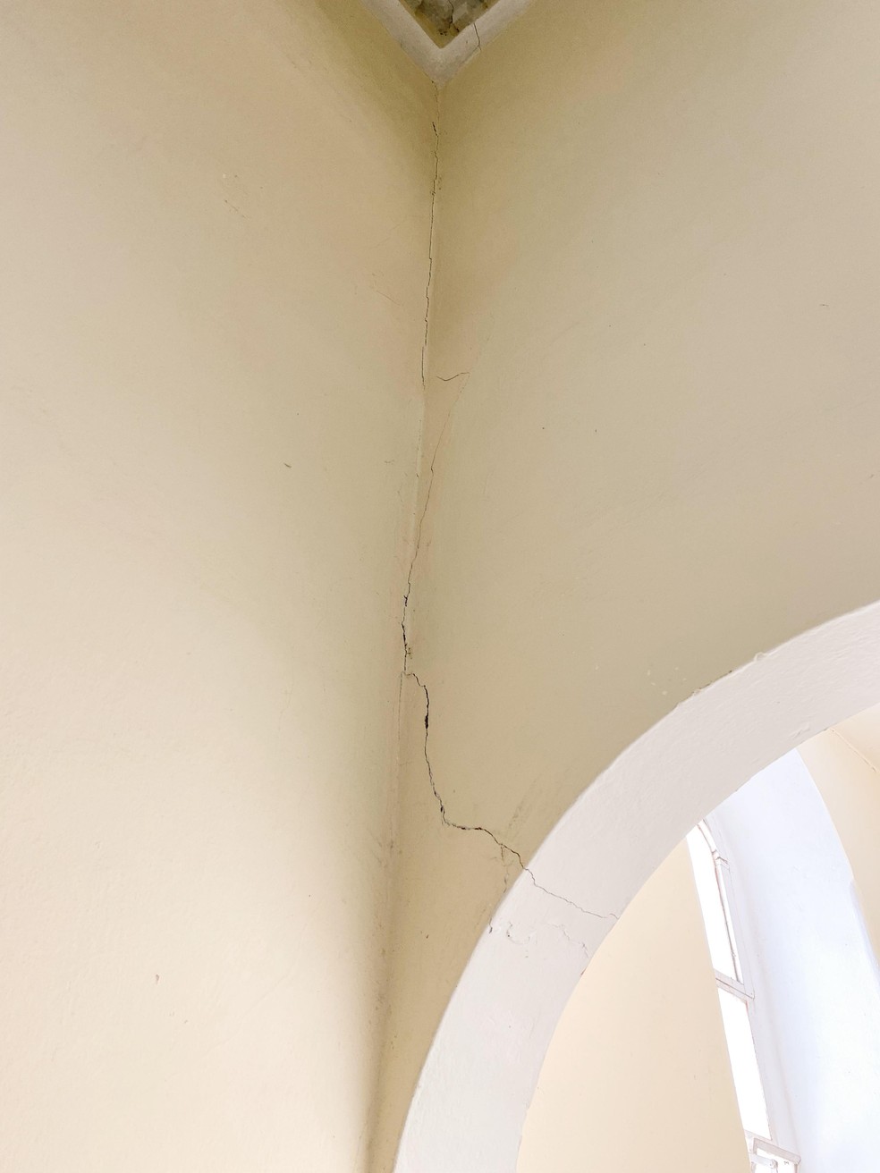 Rachaduras na Paróquia de Nossa Senhora da Conceição — Foto: Arquivo/Paróquia de Nossa Senhora da Conceição