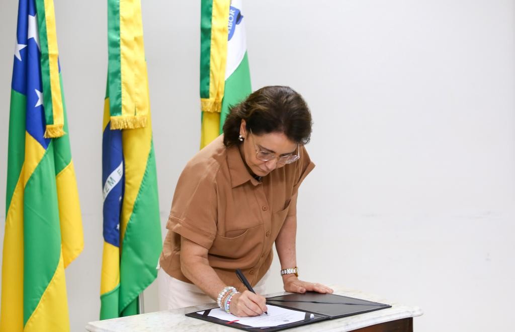 Emília Corrêa veta projeto de lei para criação de loteria municipal em Aracaju