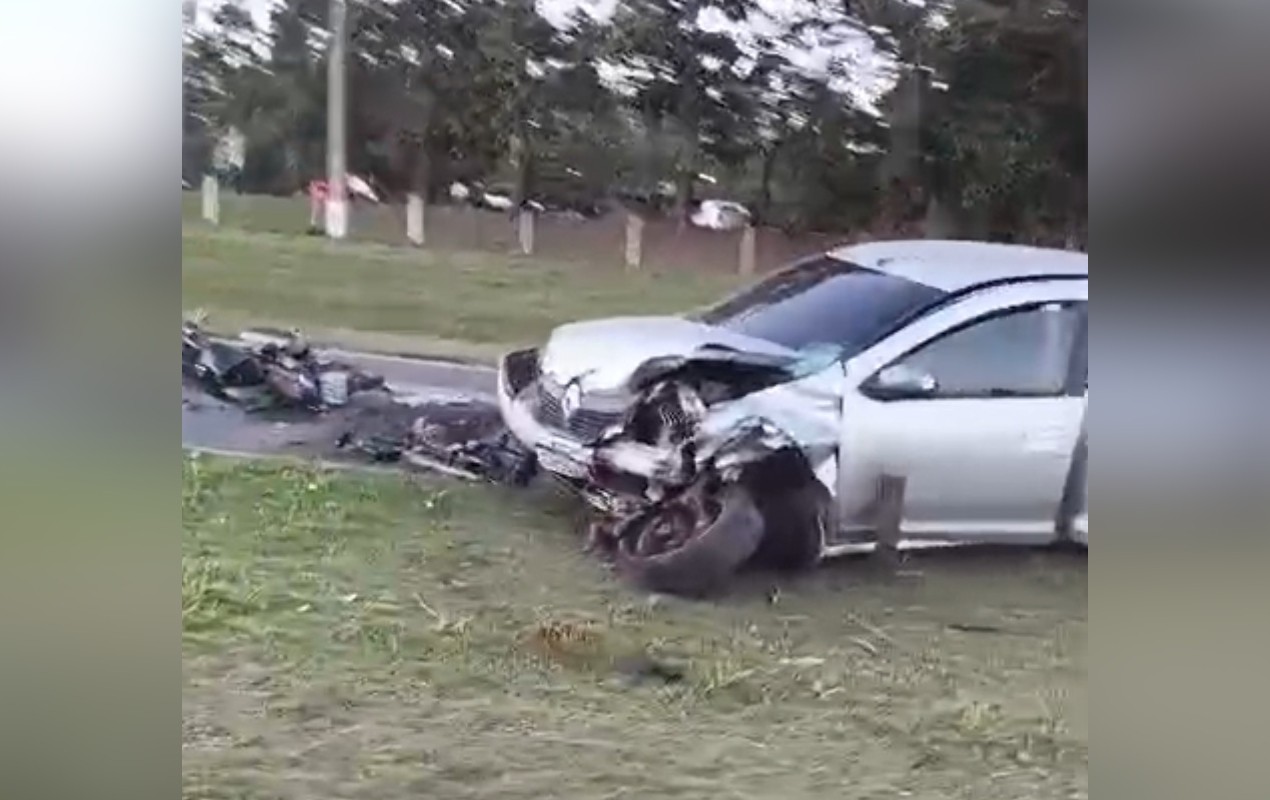 Acidente entre carro e moto deixa motociclista gravemente ferido em Boituva