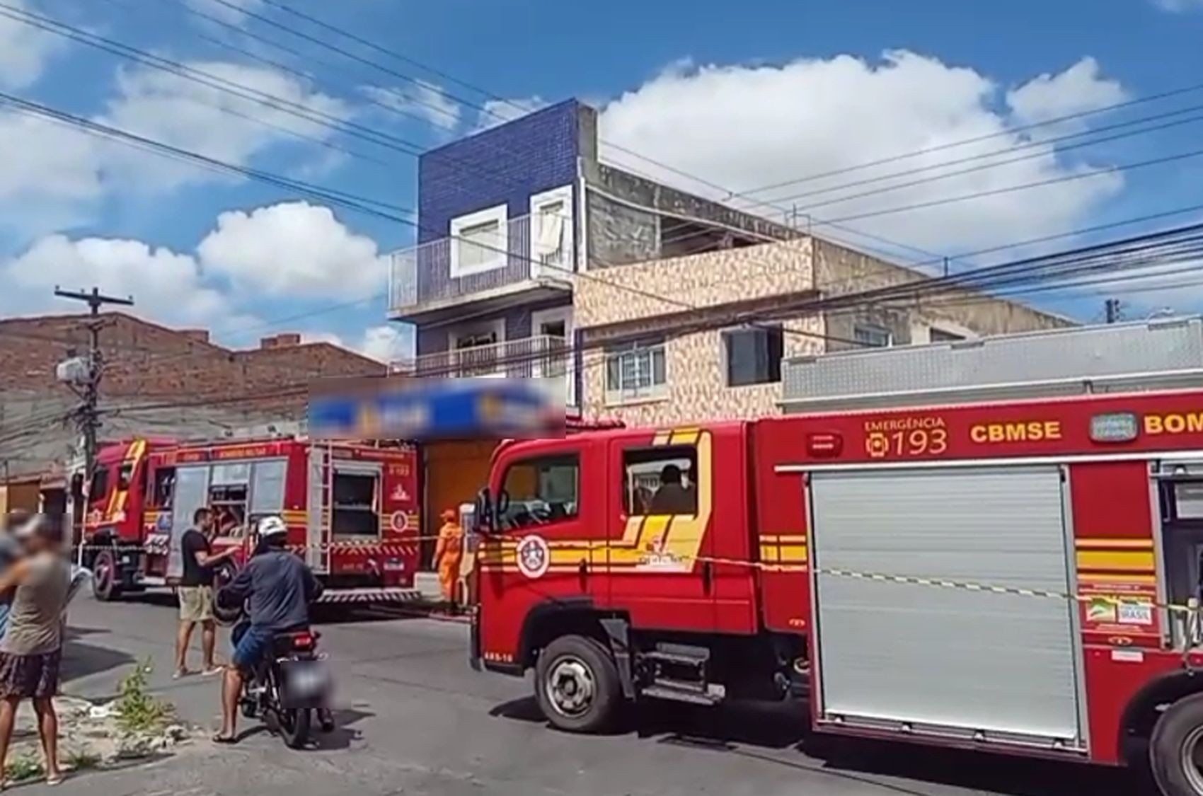 Incêndio atinge residência em Aracaju