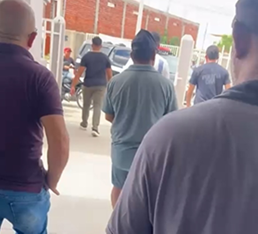 Dois homens são presos, suspeitos de estuprar menina de 13 anos que está grávida, na PB 