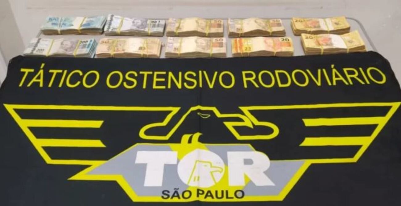 Dinheiro suspeito encontrado em fundo falso de carro na SP-310