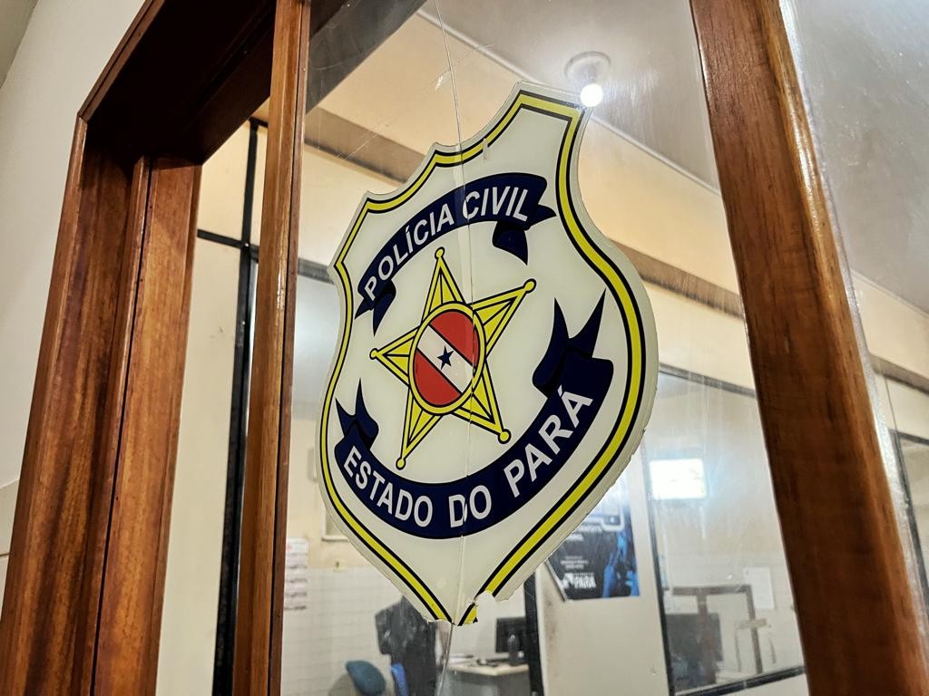 Homem é levado à delegacia suspeito de tentar atear fogo na casa do pai em Santarém