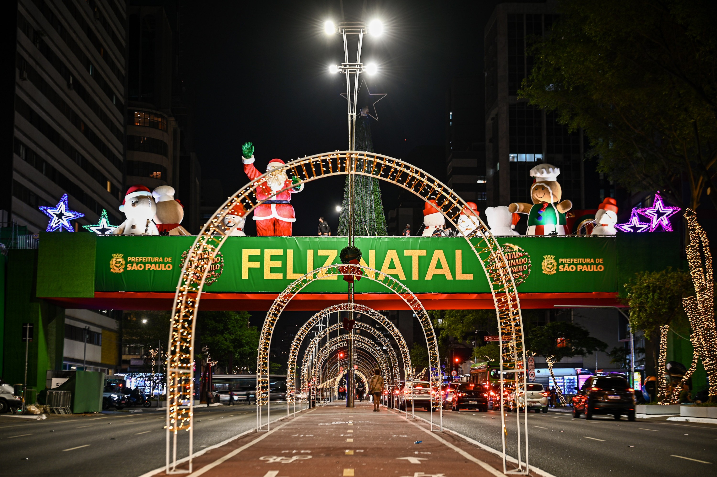 Veja o que abre e o que fecha em SP neste feriado de Natal