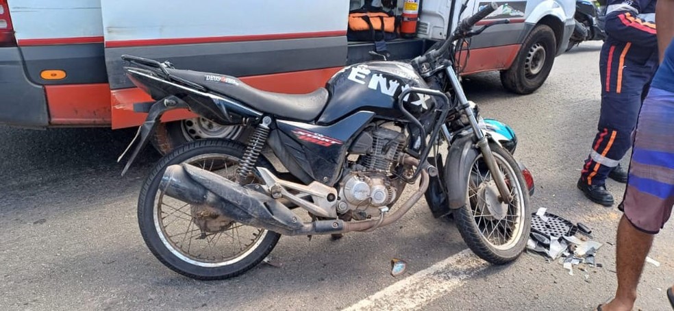 Motociclista fica gravemente ferido em acidente na BR-135, em São Luís — Foto: Divulgação/Polícia Rodoviária Federal