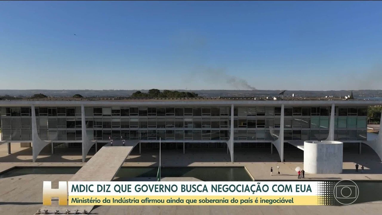 Tarifaço: Brasil não vai sair da mesa de negociações em nenhum momento, diz Haddad