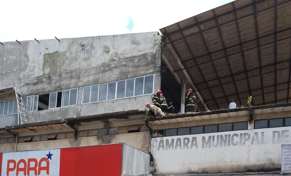 Jovem de 23 anos é eletrocutado no centro de Barcarena, no Pará