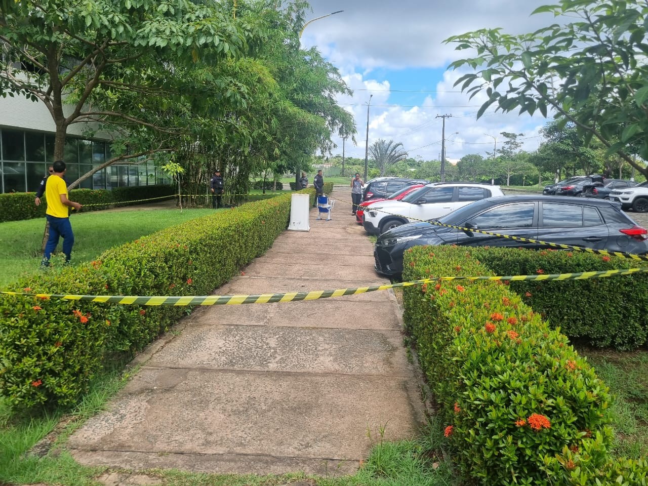 VÍDEO: Artefato supostamente explosivo é encontrado dentro da Universidade Federal do Maranhão, em São Luís