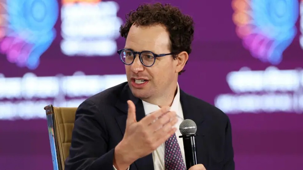 O CEO da Anthropic, Dario Amodei, já alertou contra o uso indevido dos produtos da empresa antes — Foto: Reuters via BBC