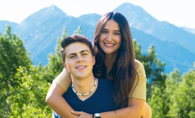 Influenciadora brasileira diz ser alvo de xenofobia ao postar fotos com marido dos EUA: 'Por que não acha uma mulher branca?'