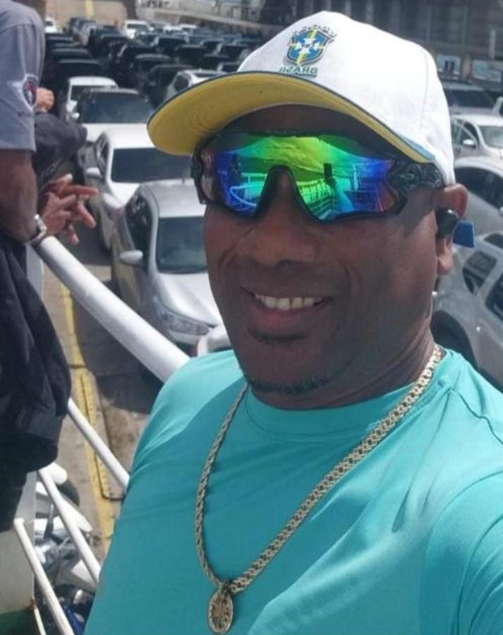 Edmilson Santos da Paixão foi morto no fim de linha do bairro Pirajá, em Salvador — Foto: Redes sociais