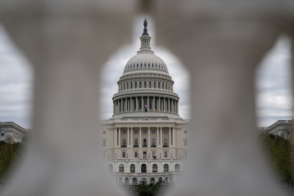 O Capitólio dos Estados Unidos, prédio que abriga a Câmara dos Representantes do país. — Foto: DREW ANGERER / AFP