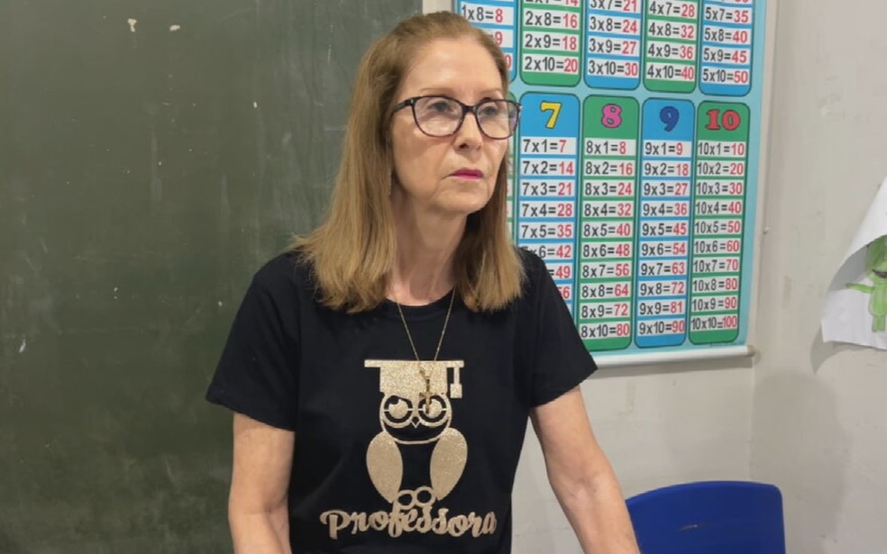 Estudantes de Palmeira d&rsquo;Oeste (SP) est&atilde;o h&aacute; duas semanas sem aulas ap&oacute;s danos causados por chuva de granizo &mdash; Foto: TV TEM/Reprodu&ccedil;&atilde;o