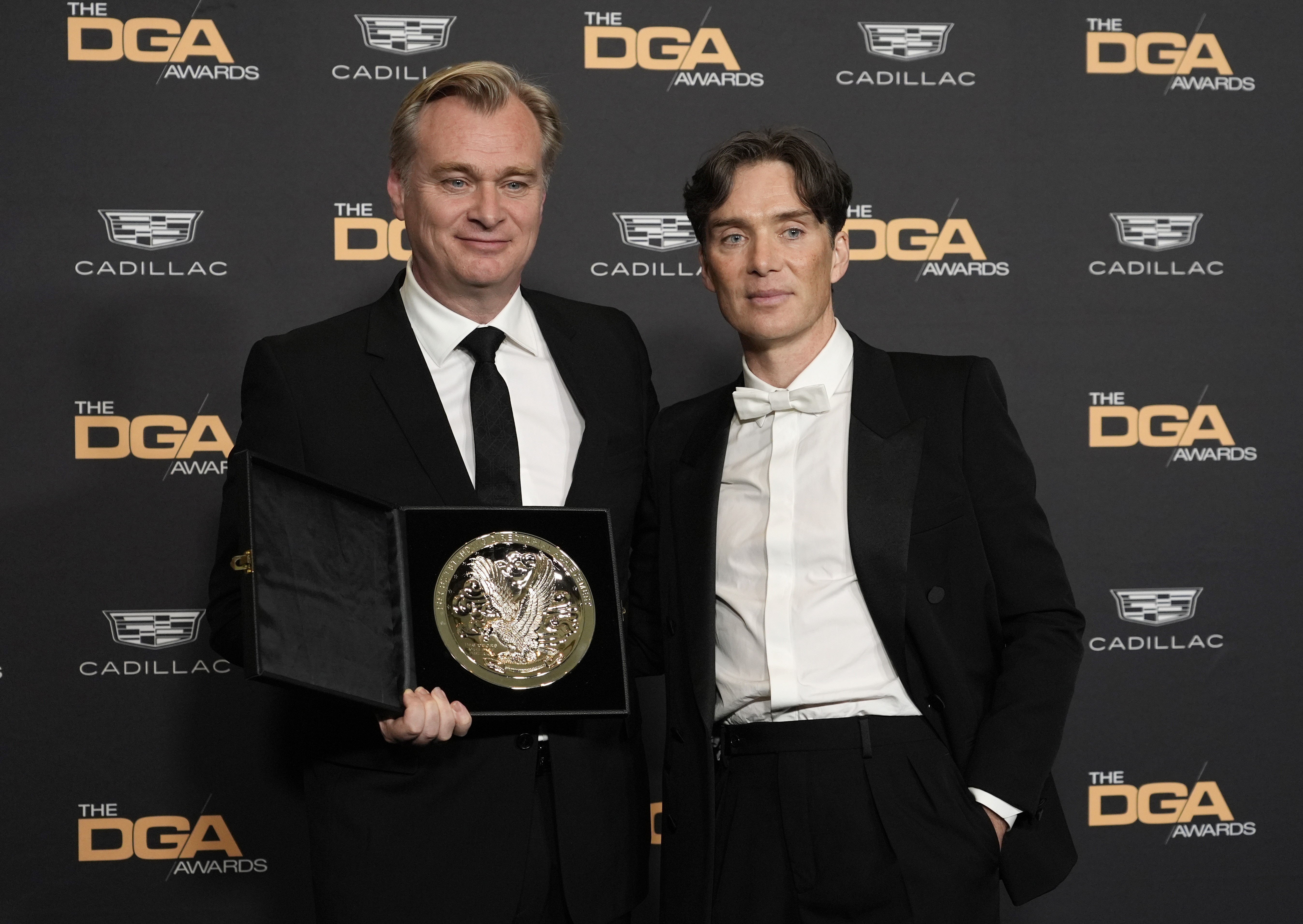 Christopher Nolan ganha prêmio do Sindicato dos Diretores de Hollywood com ‘Oppenheimer’