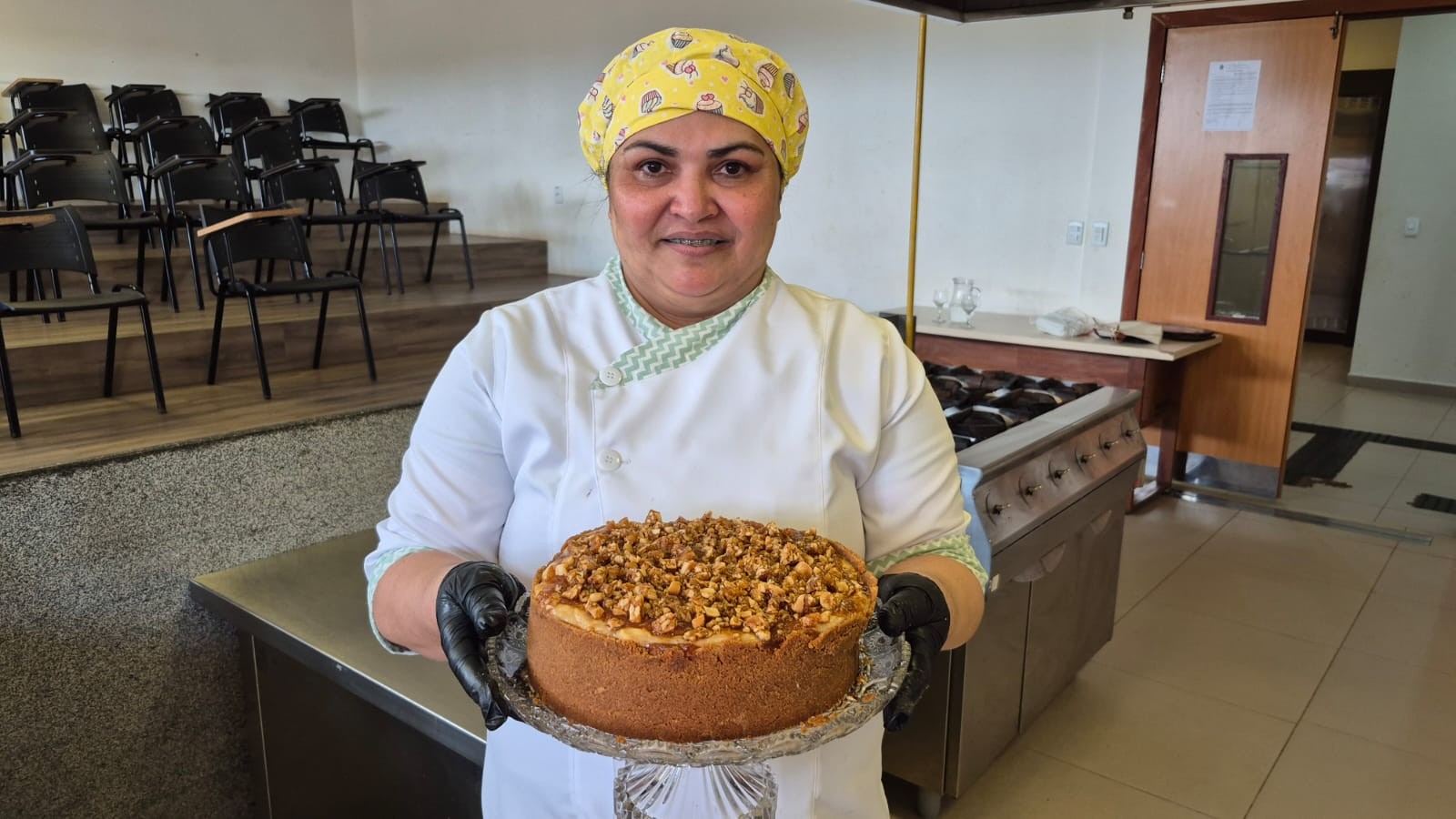 Chef inclui cupuaçu e castanha em receitas de Natal criadas com alunos de escola no AC: 'Explosão de sabores'
