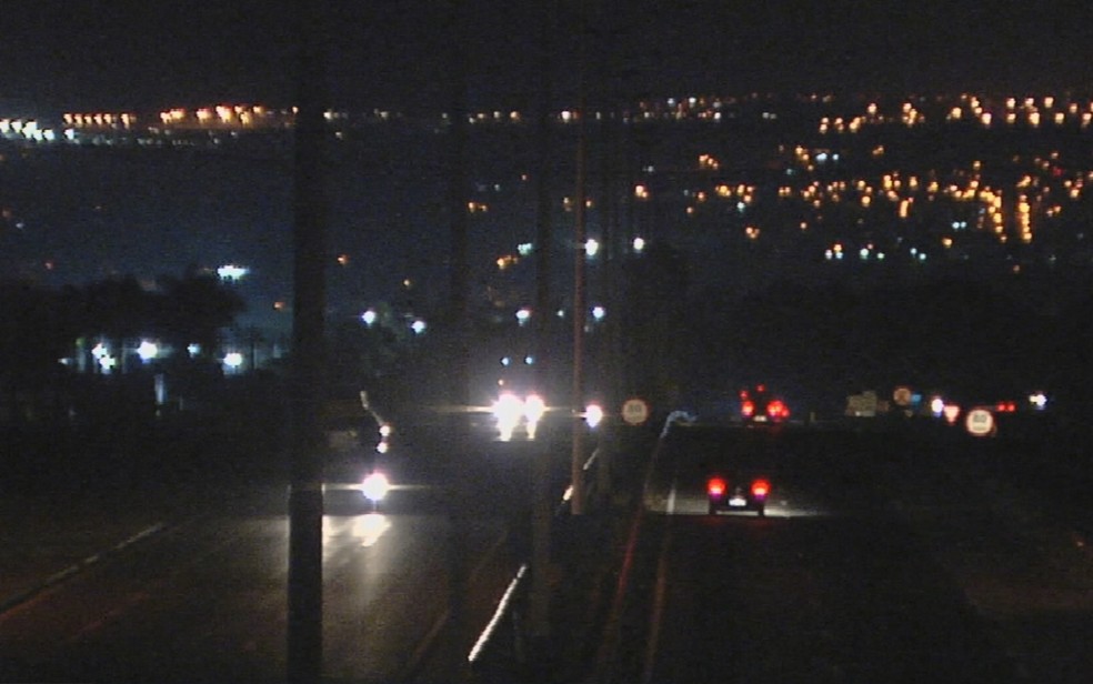 Rodovia BR-153 a noite. — Foto: Reprodução/TV Anhanguera