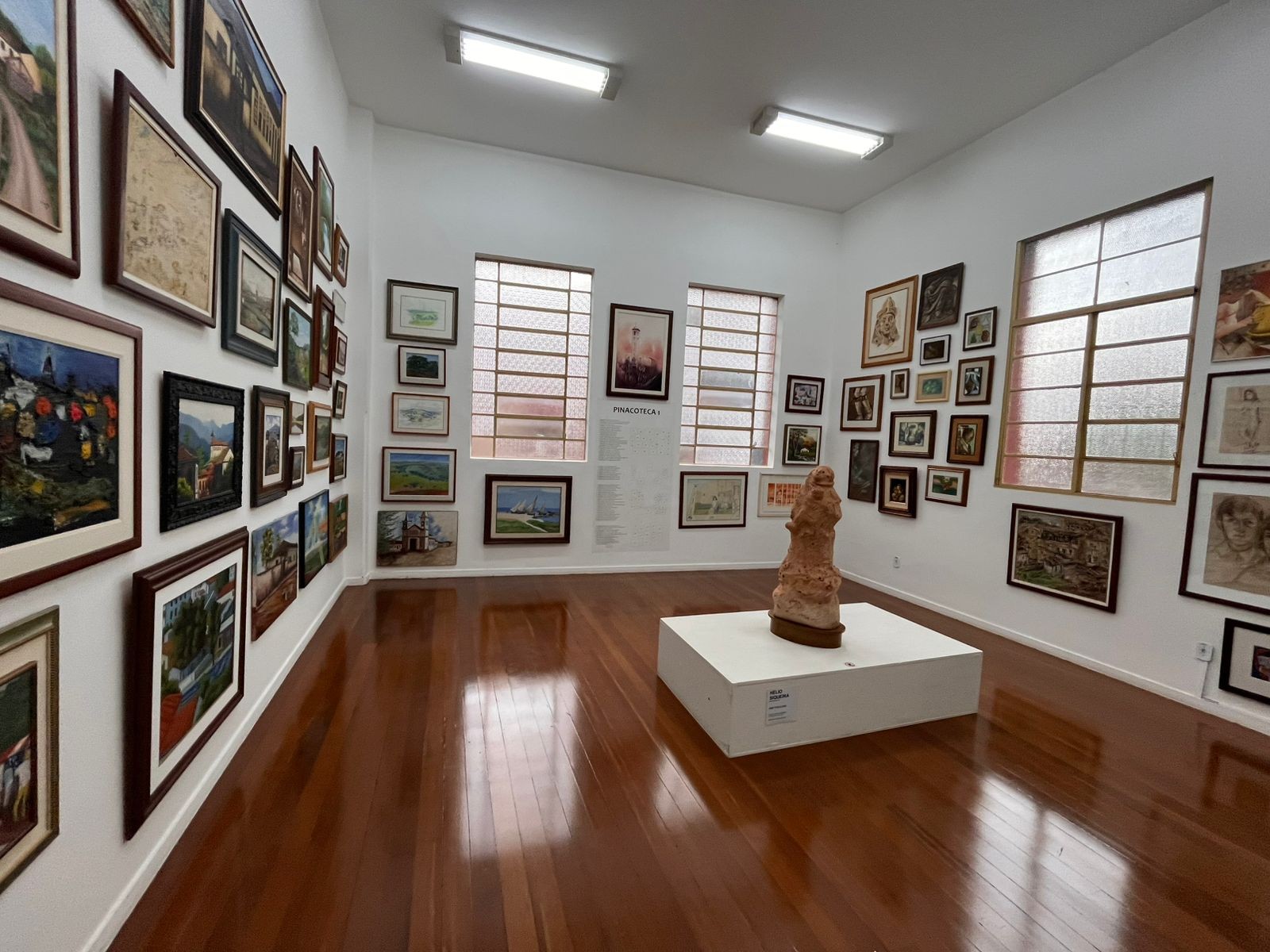 Em meio à correria do Centro, Oficina Cultural de Uberlândia convida visitantes a desacelerar