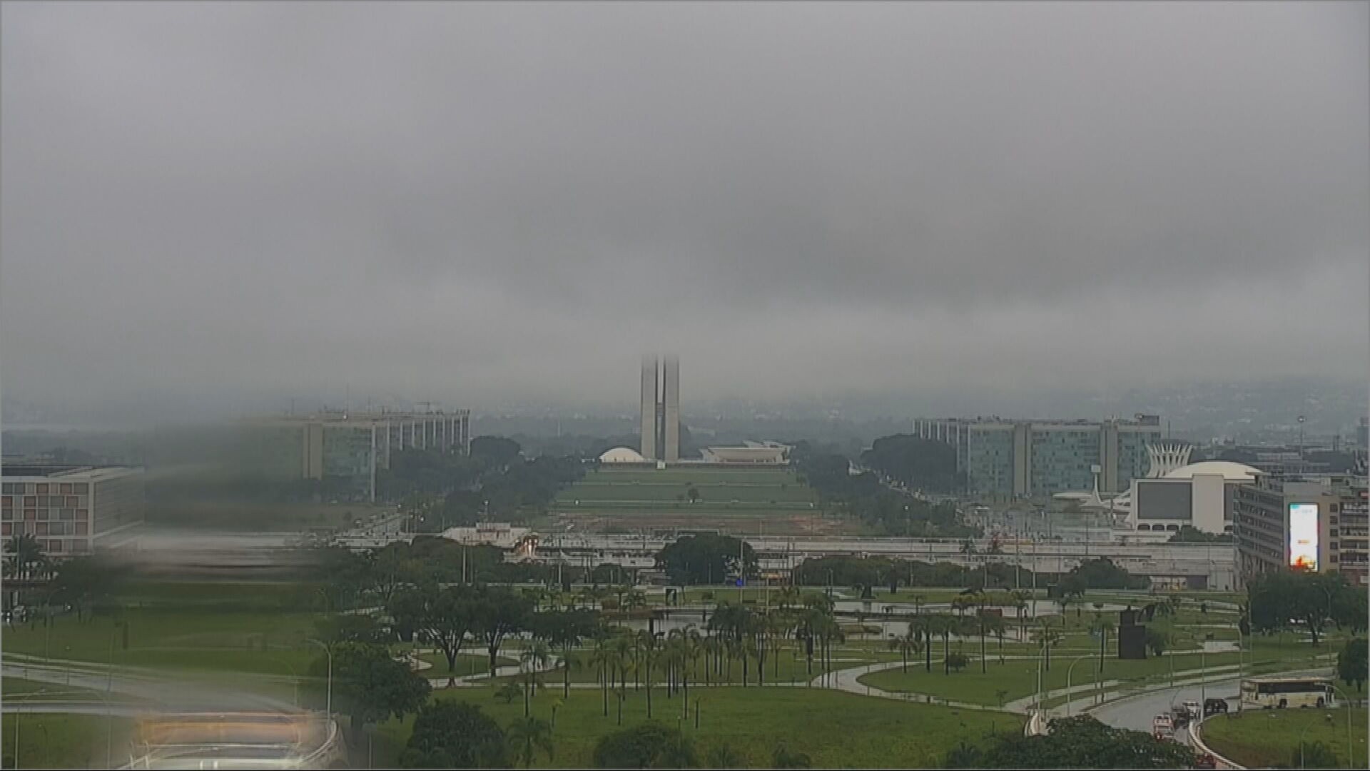Previsão do tempo: fim de semana no DF tem céu encoberto e chuva, diz Inmet